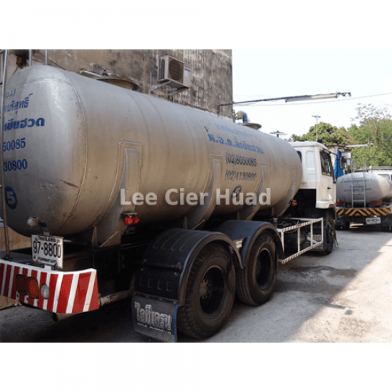 โรงงานผลิตน้ำกลั่น - ลี้เซียฮวด - น้ำกลั่นแบบรถ 10 ล้อ บรรจุ 12,000 ลิตร